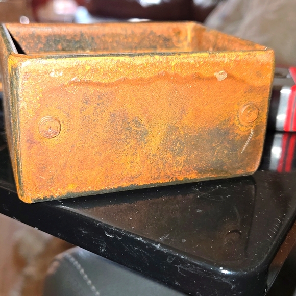 2 PIECES OF JAN BARBOGLIO METAL CRAFTS PLATE AND BOX - Picture 11 of 11